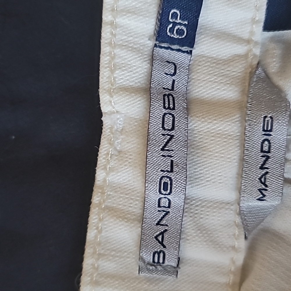 Woman's  Shorts